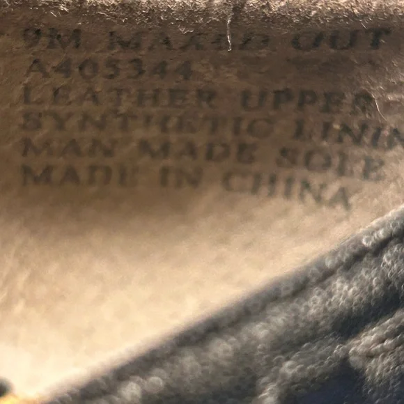 Kenneth Cole Reaction “Maxed Out” Size 9M Black Leather Heels - Picture 9 of 11